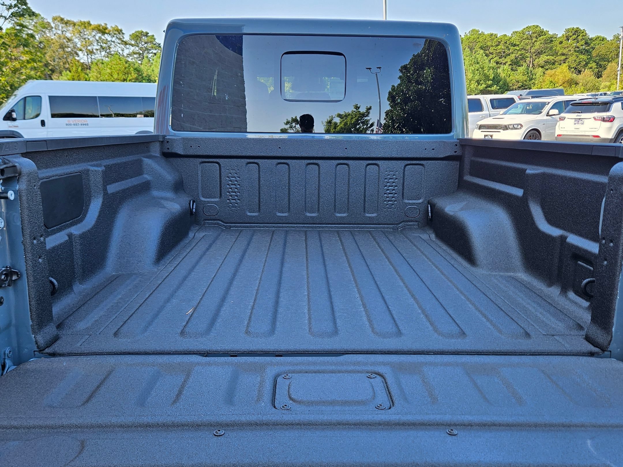 New 2026 Anvil Clear-Coat Exterior Paint Jeep Rubicon X image 26