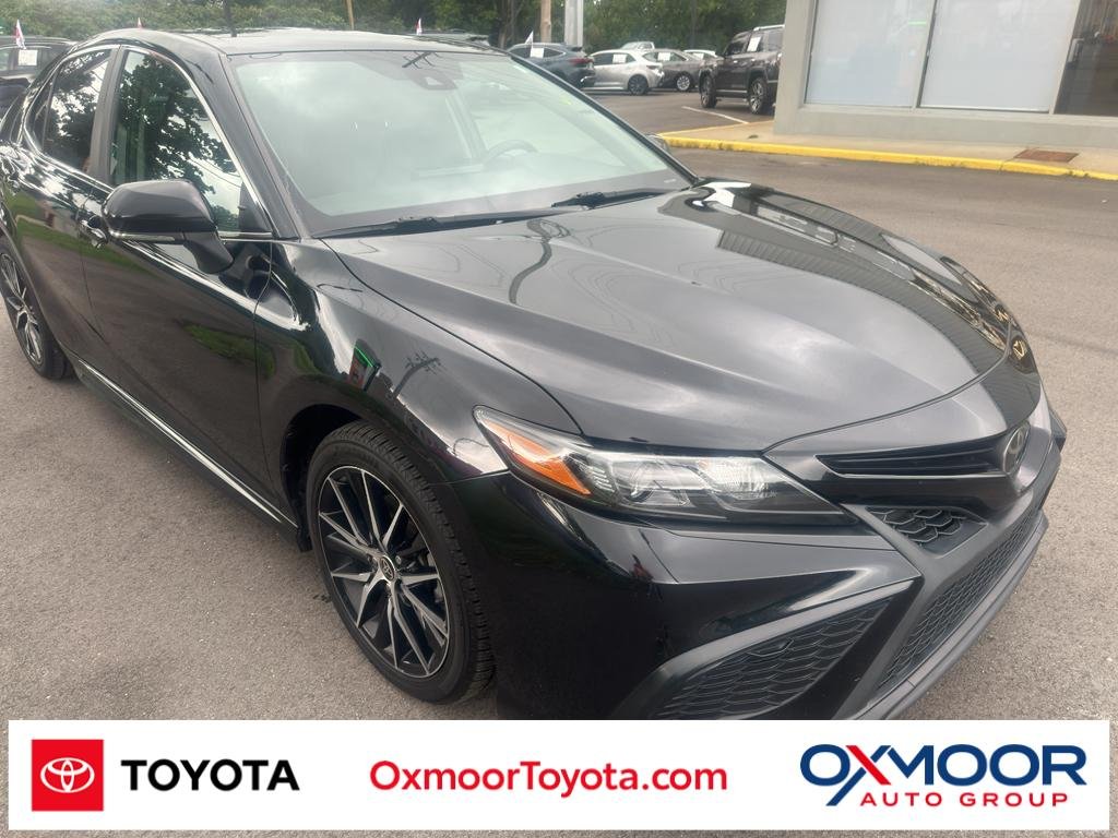 Used 2022 Midnight Black Metallic Toyota SE image 1