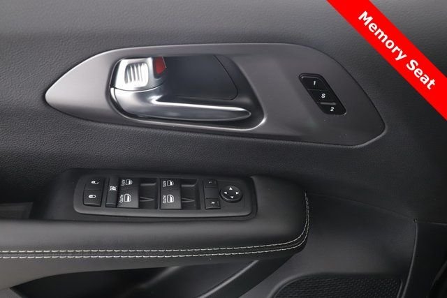 2026 Chrysler Pacifica Select - Photo 19