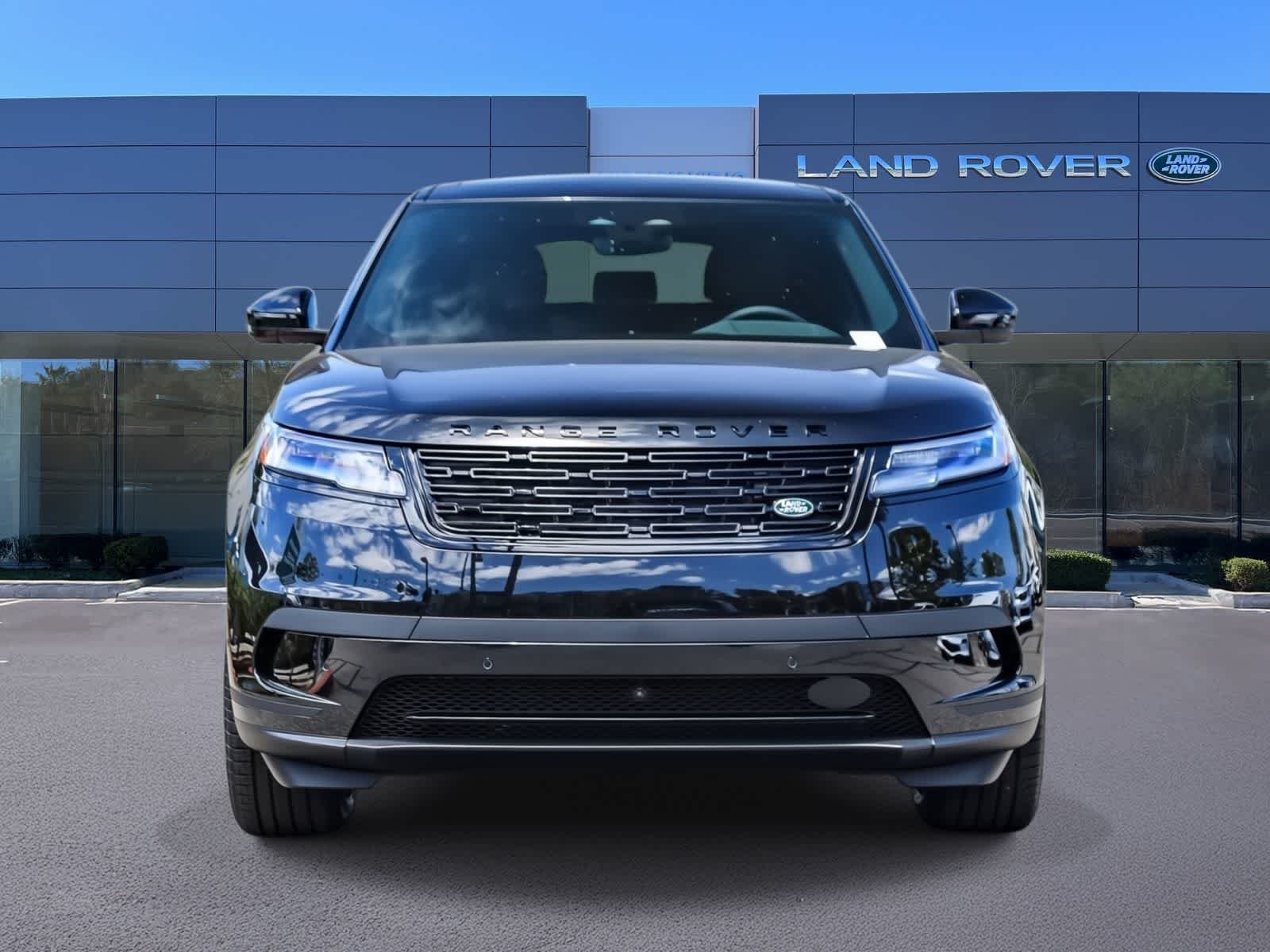 New 2026 Santorini Black Land Rover S image 2