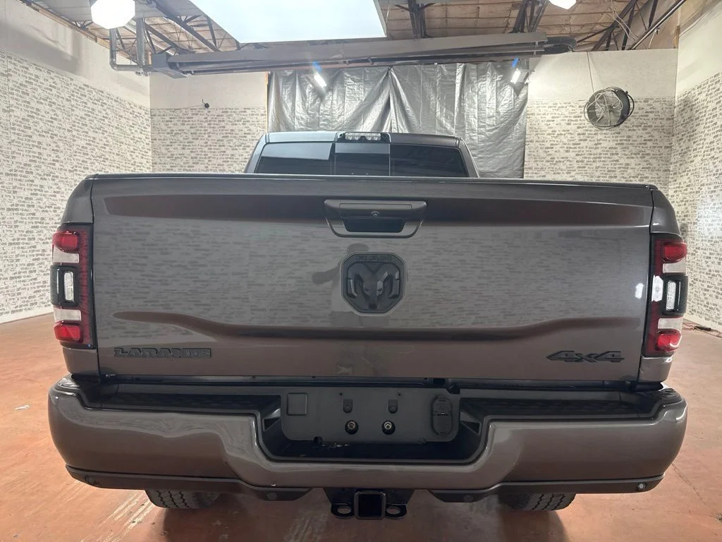Used 2021 Granite Crystal Metallic Clearcoat Ram Laramie image 6