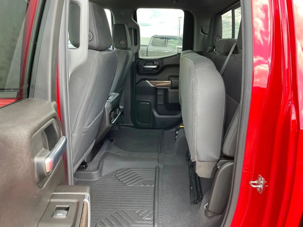 Used 2020 Red Chevrolet RST image 47