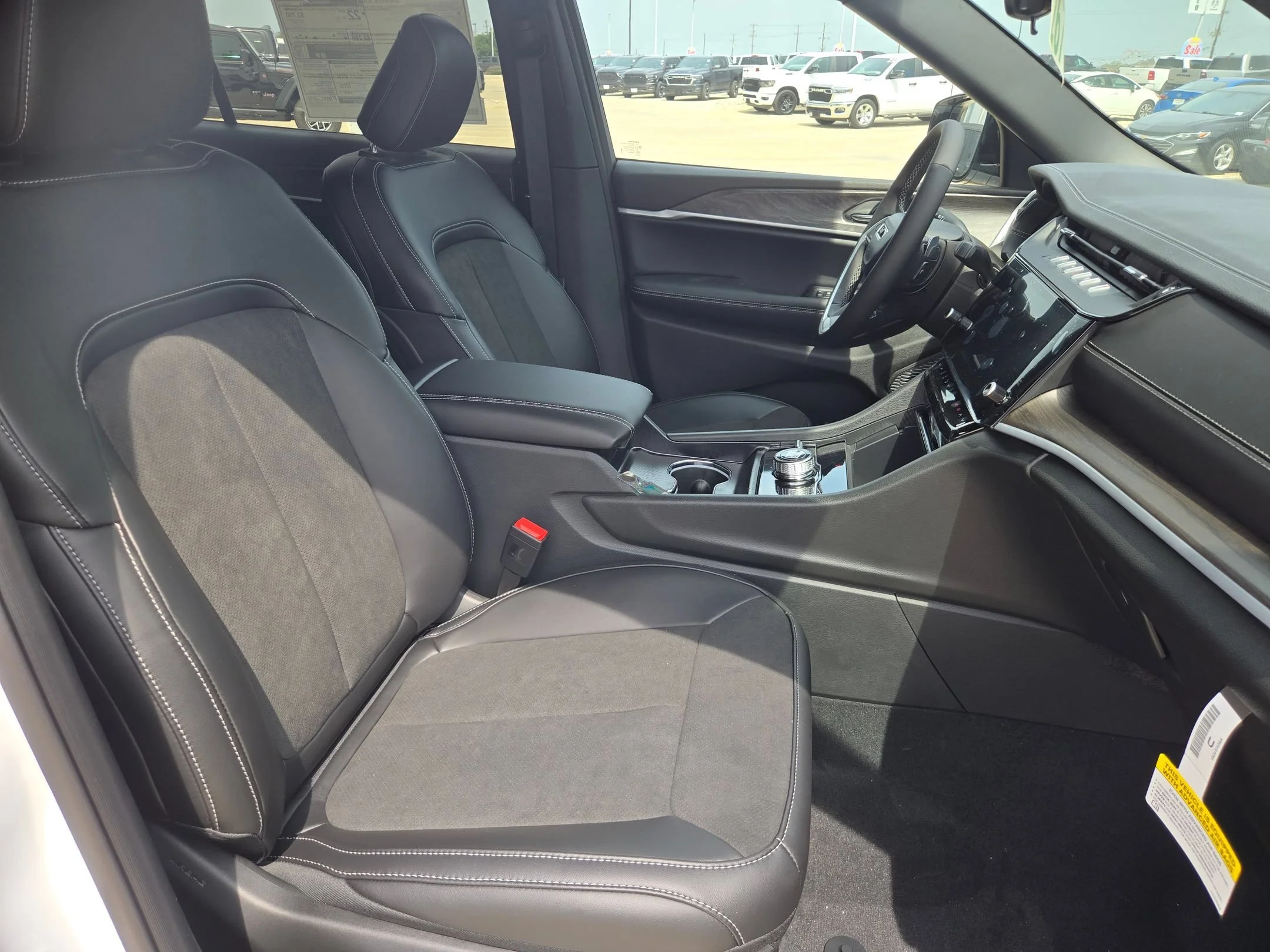 New 2026 Bright White Clearcoat Jeep Altitude image 25