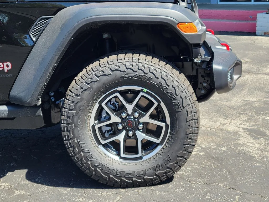 New 2026 Black Clear-Coat Exterior Paint Jeep Rubicon image 23