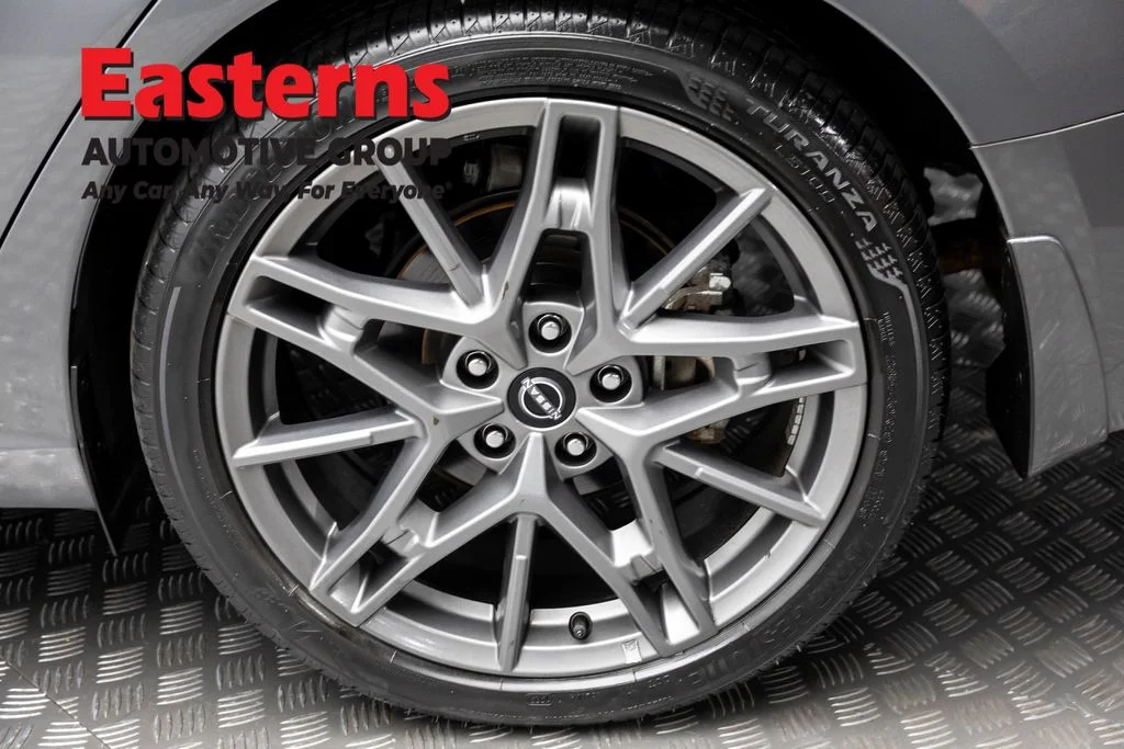 Used 2023 Gray Nissan 2.0 SR image 8