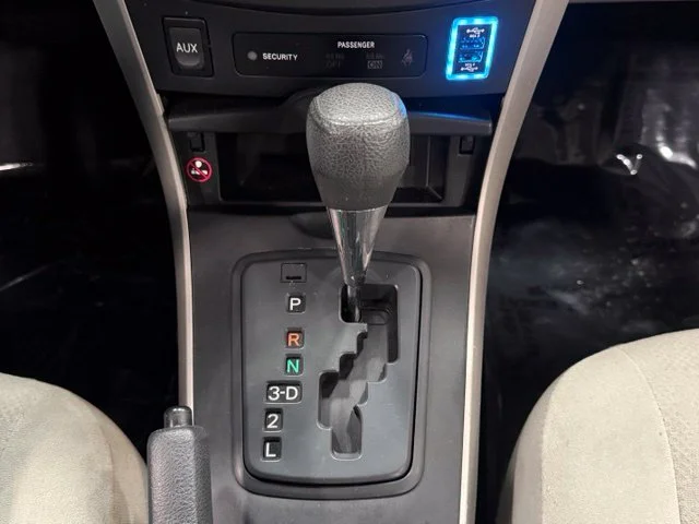 Used 2013 Gray Toyota L image 22