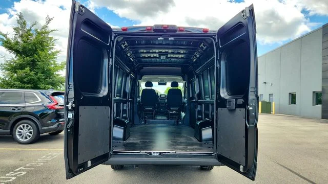 New 2026 Black Clear-Coat Exterior Paint RAM High Roof image 12