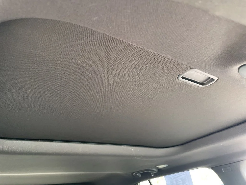 Used 2024 White Jeep Laredo X image 40