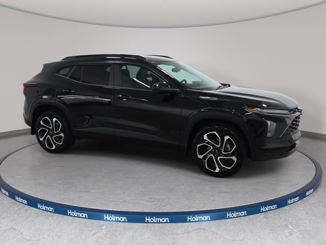 Used 2025 Black Chevrolet 2RS image 4