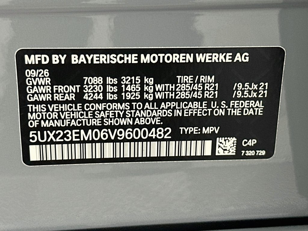 New 2027 Brooklyn Grey Metallic BMW xDrive40i image 24