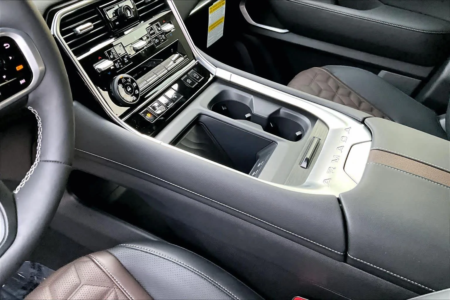 2025 Nissan Armada Platinum Reserve - Photo 7