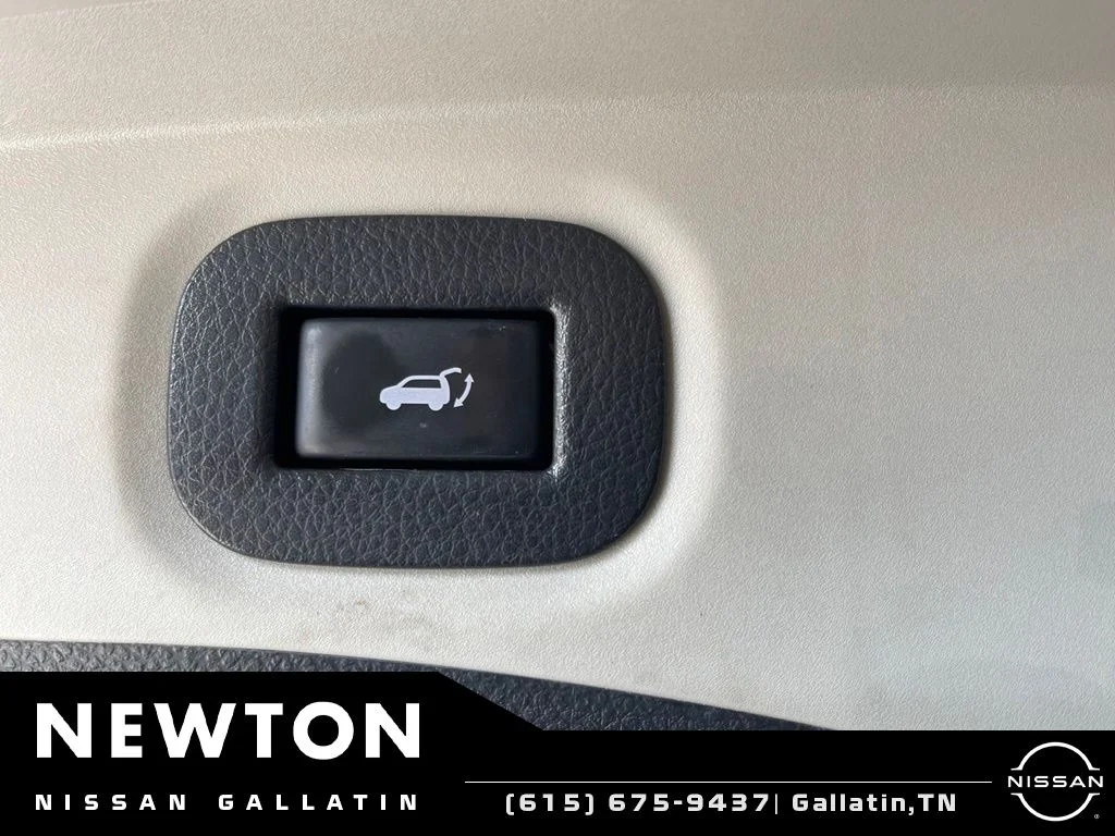 Used 2018 Gun Metallic Nissan SV image 19