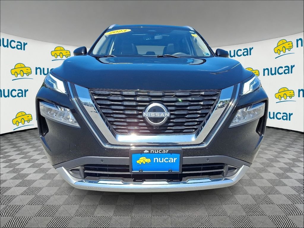 Used 2023 Black Nissan Platinum image 2