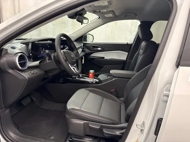 2026 Chevrolet Trax LT - Photo 20
