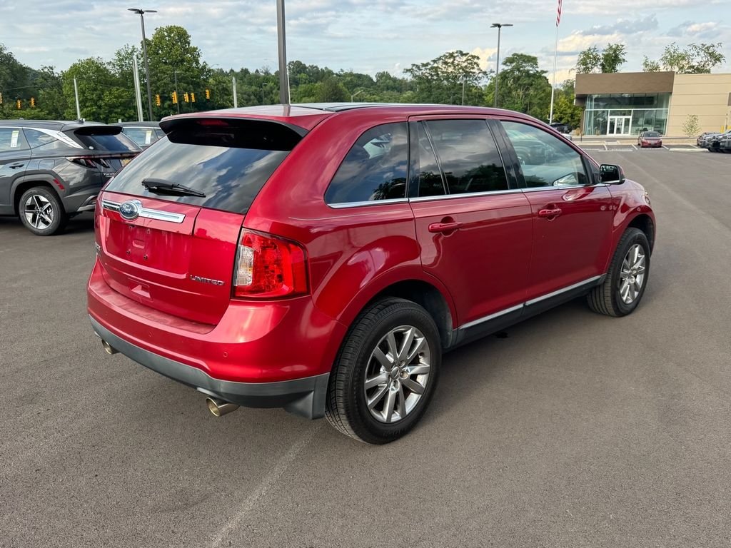 Used 2012 Red Ford Limited image 3
