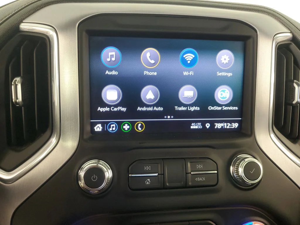 Used 2021 White GMC Elevation image 21