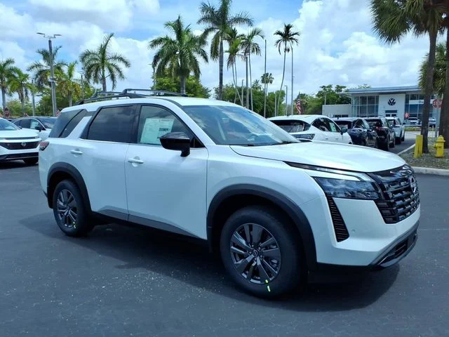 New 2026 Everest White Pearl TriCoat Nissan SV image 7