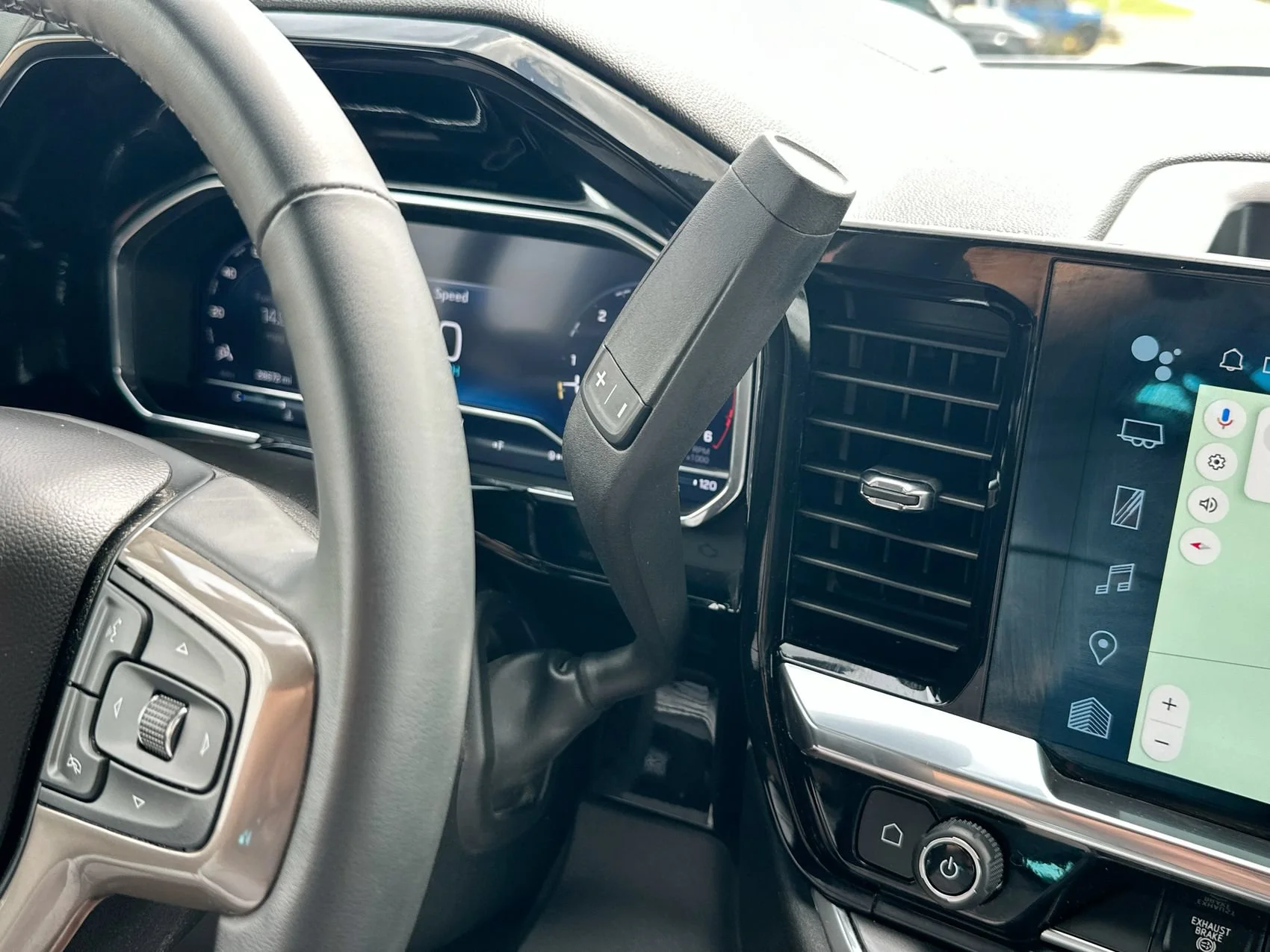 Used 2024 Pearl Chevrolet High Country image 20
