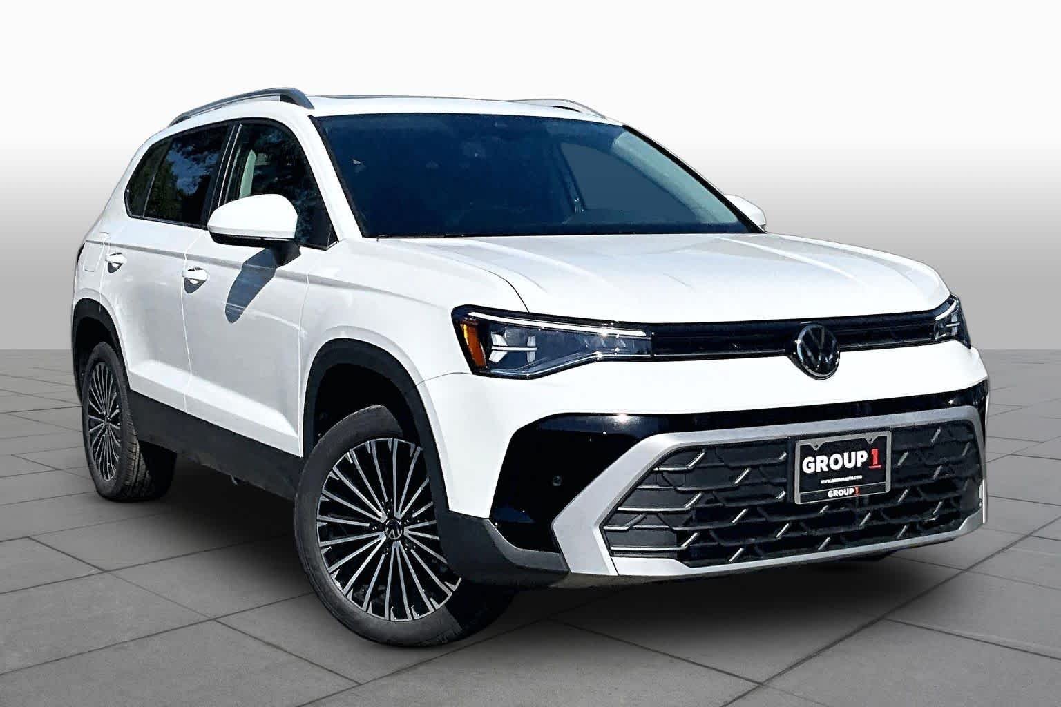 New 2027 Pure White exte Volkswagen SE image 2