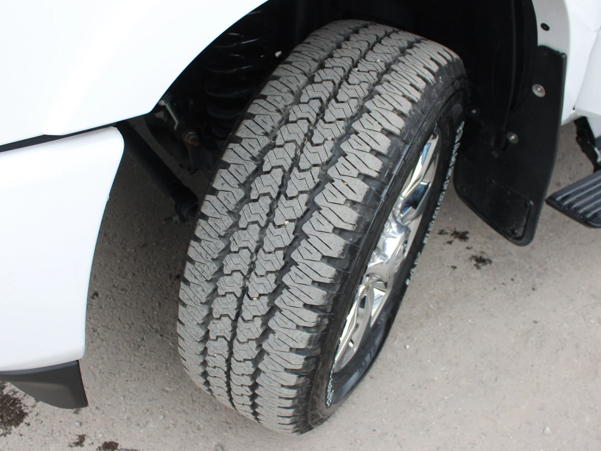 Certified Used 2024 White RAM Limited * | Cummins | 5th Wheel & Gooseneck | Adaptive Cruise | Running Boards image 12