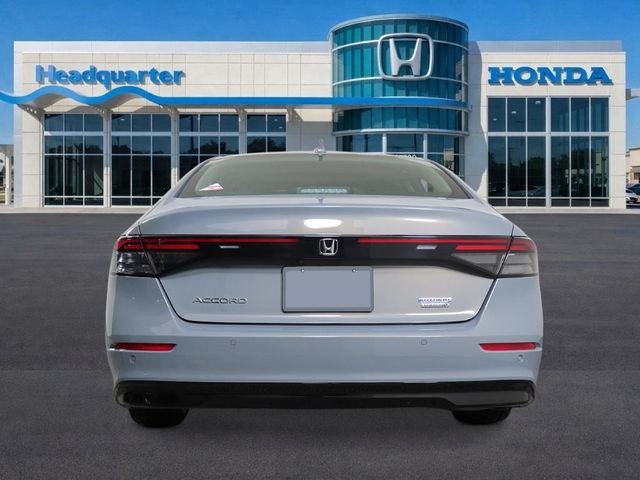 New 2026 Urban Gray Pearl Honda Touring image 4