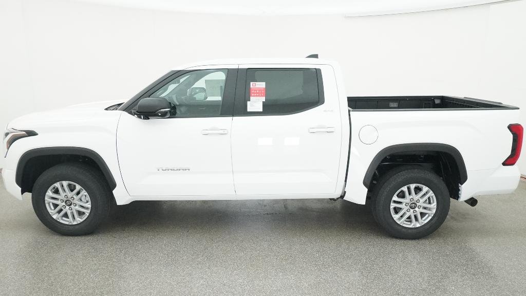 2026 Toyota Tundra SR5 - Photo 17