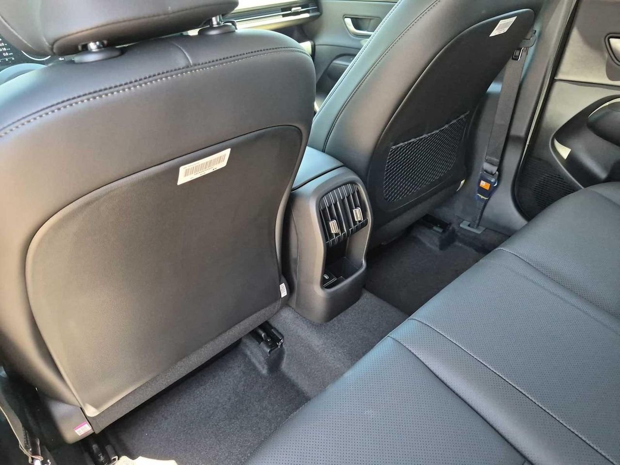 New 2026 Abyss Black Pearl Hyundai Limited FWD image 18