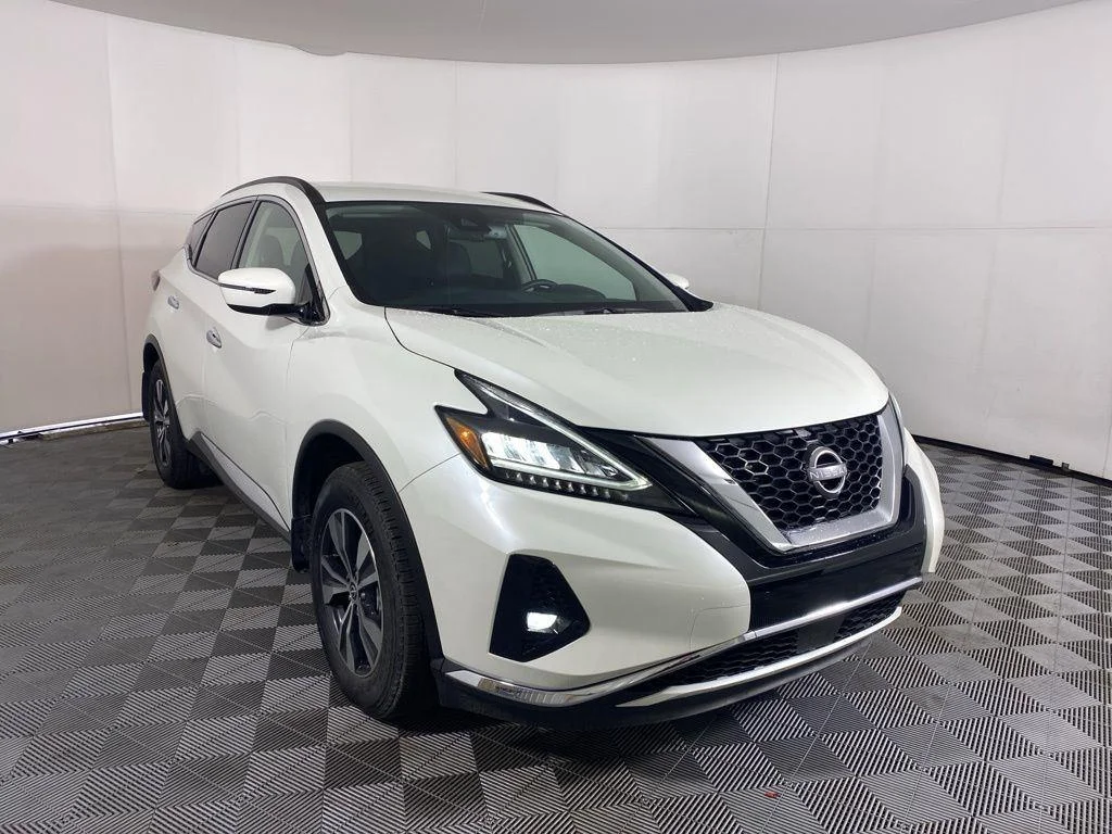 Used 2024 Pearl White Nissan SV image 16