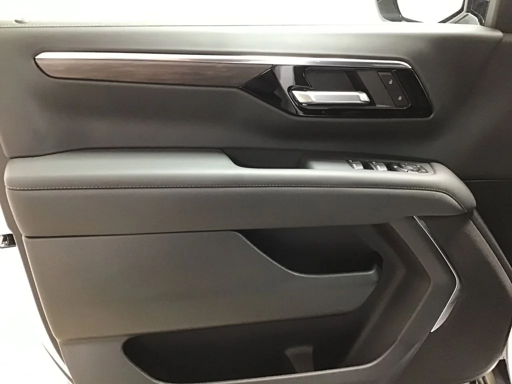 2026 Chevrolet Tahoe LS - Photo 16