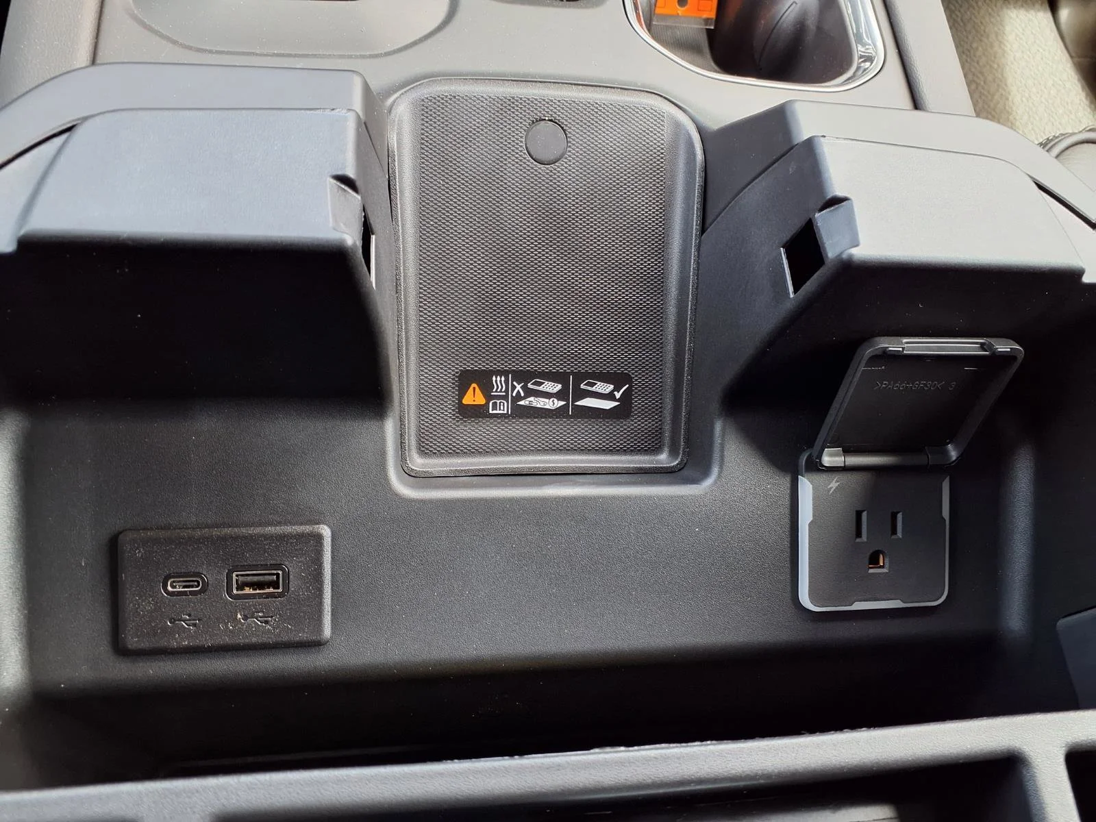 2026 GMC Sierra 1500 Denali - Photo 9