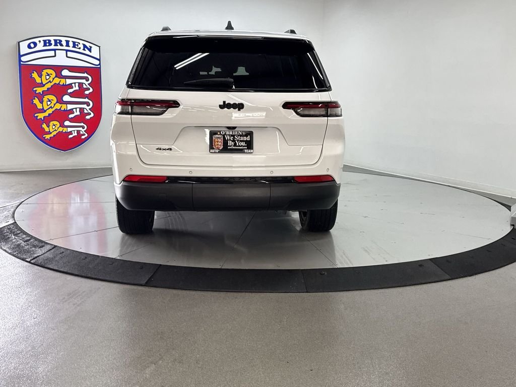 Used 2023 Bright White Clearcoat Jeep Altitude image 11