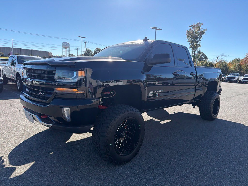 Used 2017 Black Chevrolet LT image 4