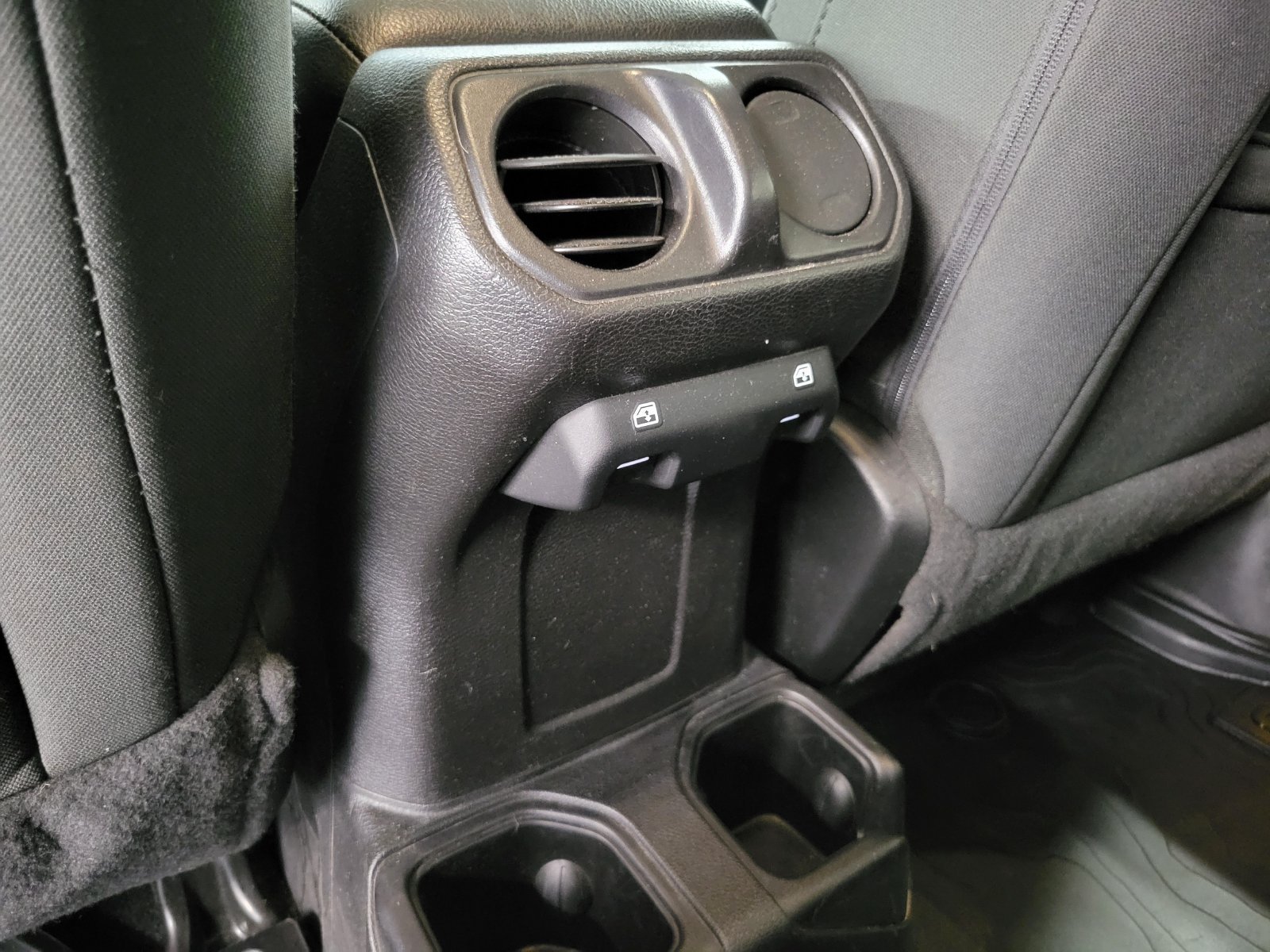 Used 2019 Yellow Jeep Unlimited Sport S image 29