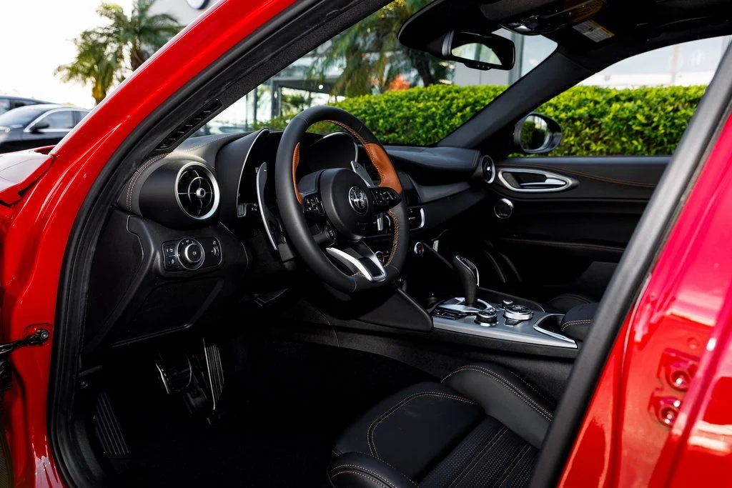 2025 Alfa Romeo Giulia Intensa - Photo 30