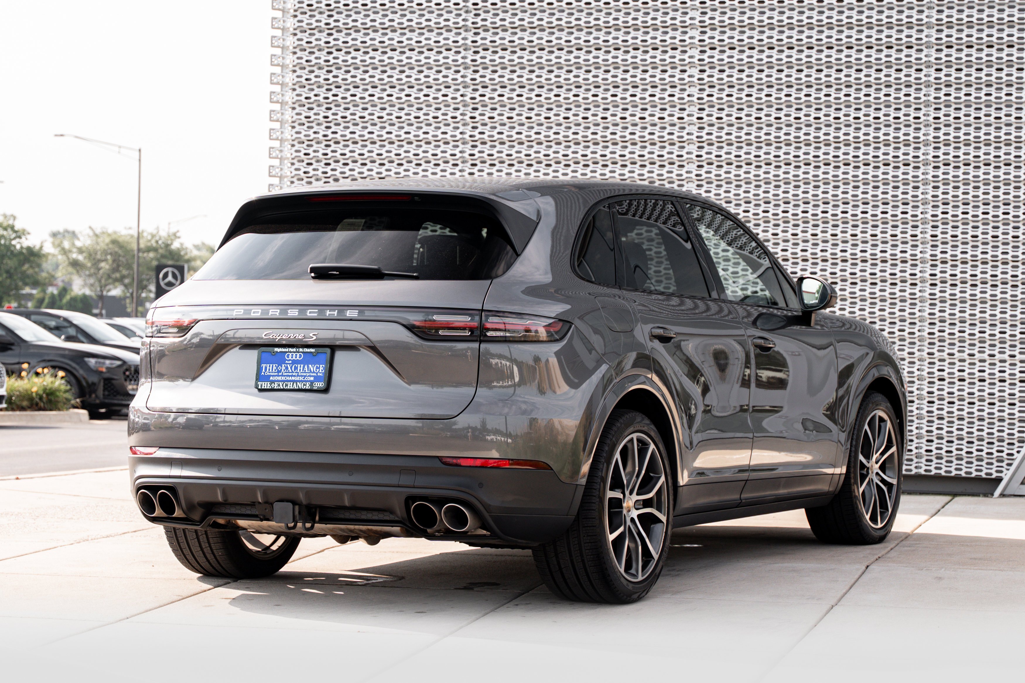 Used 2019 Quartzite Metallic Porsche S image 4