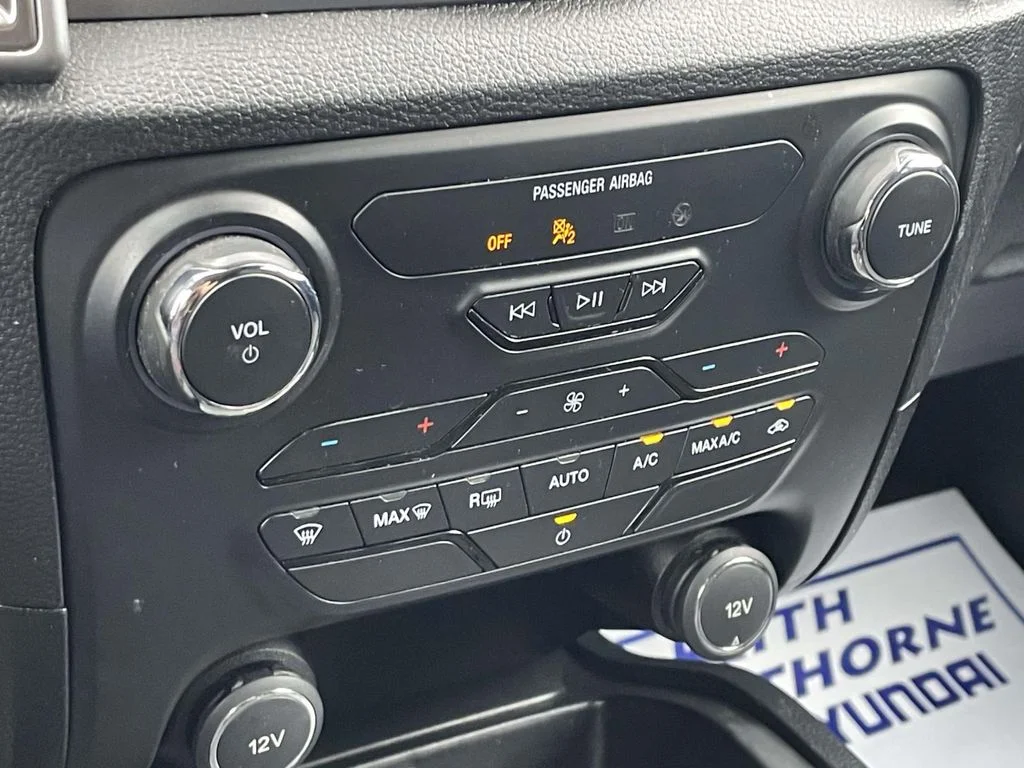 Used 2021 White Ford XLT image 30