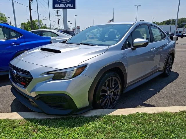 New 2026 ICE SILVER METALLIC Subaru Base image 3