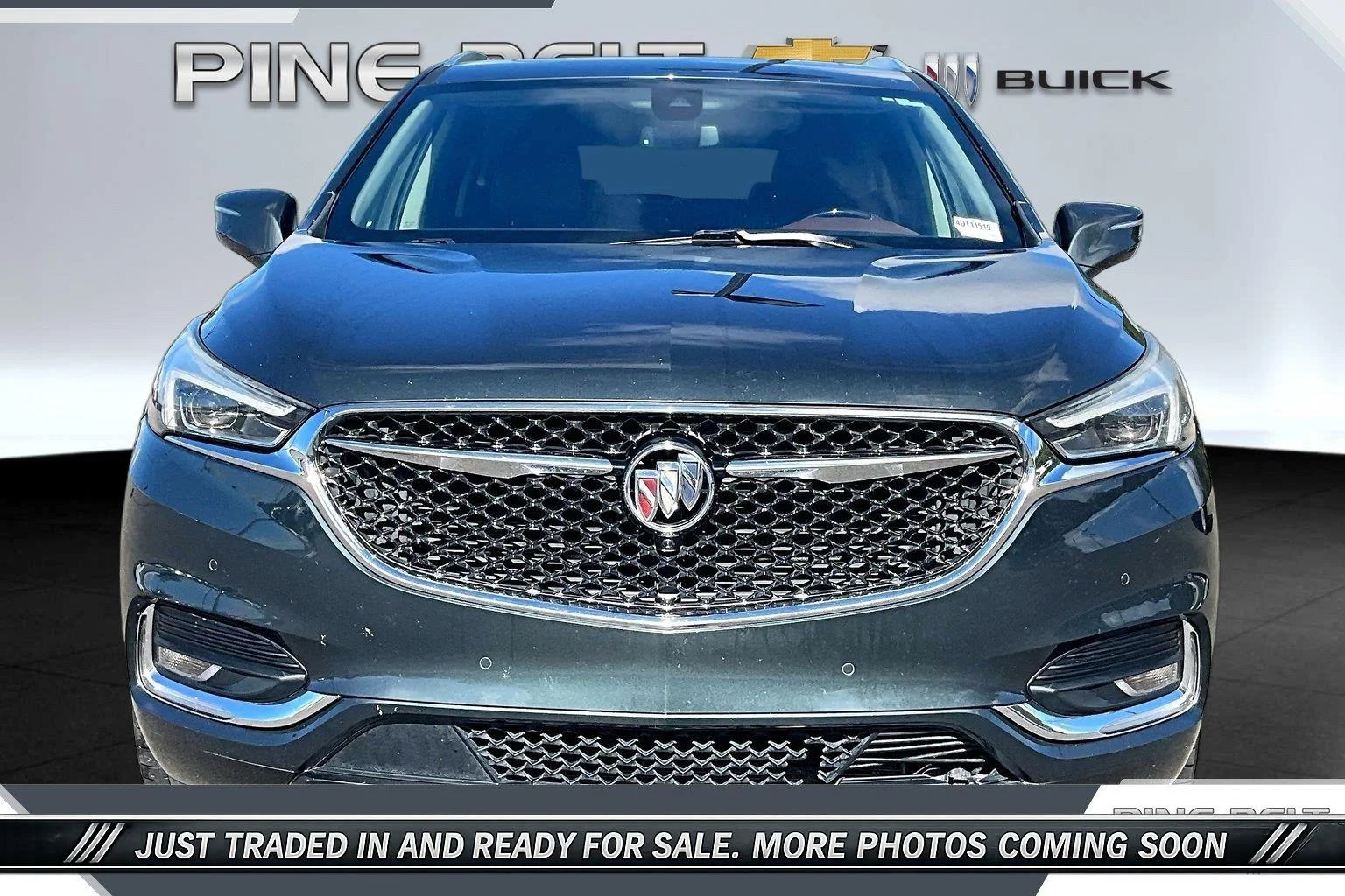 Used 2019 Includes Pitch Dark Night lower exterior accent color.) Buick Avenir image 3