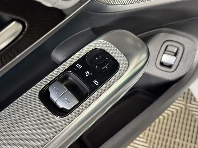 Used 2024 Gray Mercedes-Benz CLE 300 image 18