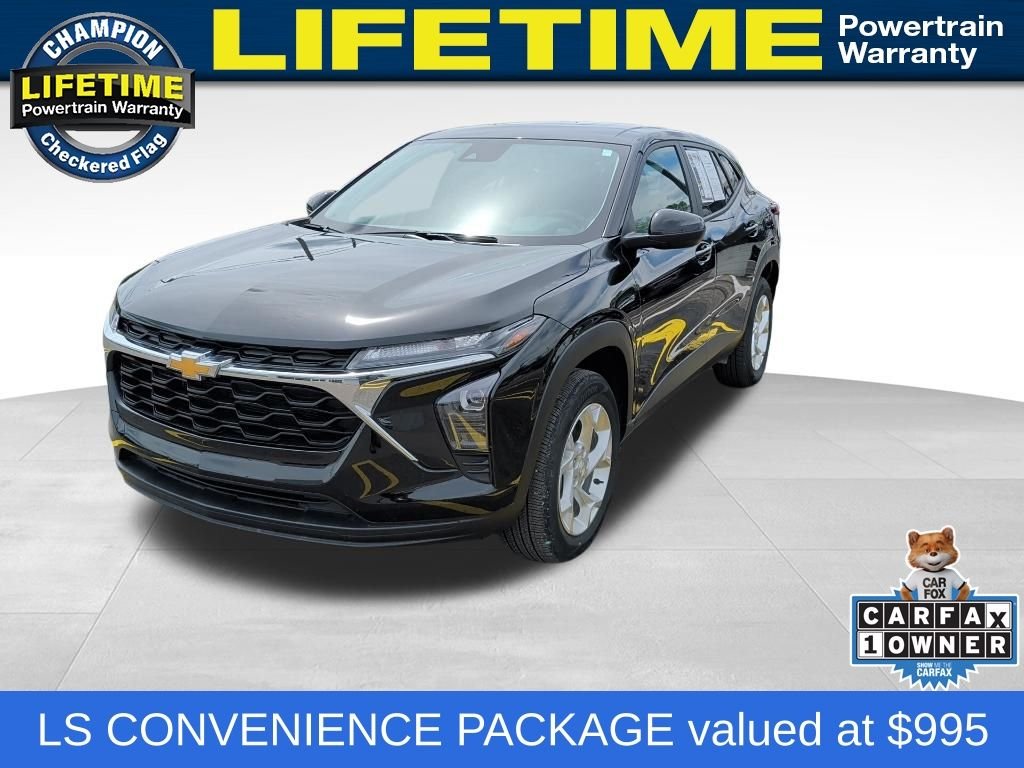 2024 Chevrolet Trax LS's photo