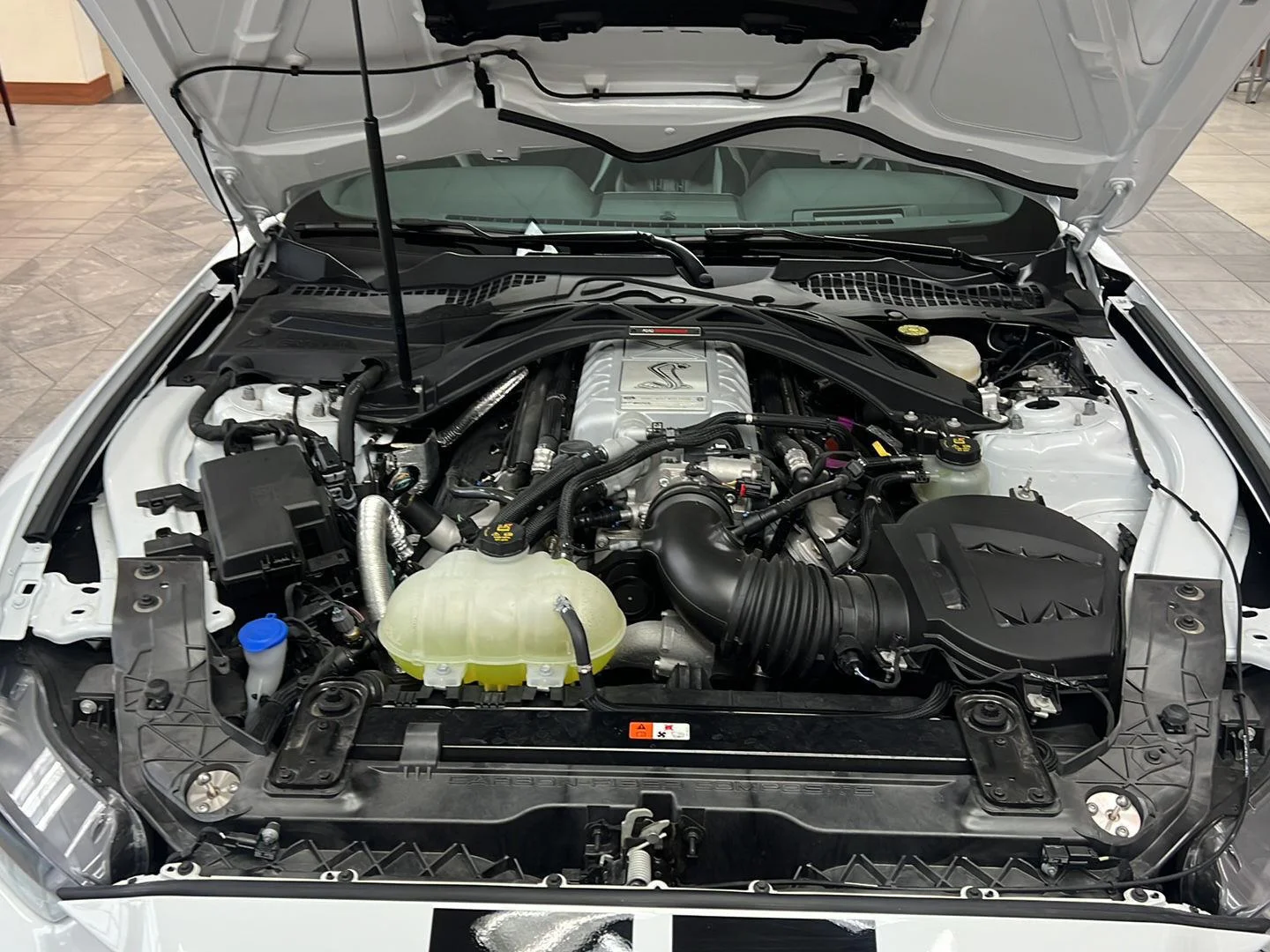 Used 2021 Oxford White Ford Shelby GT500 image 22