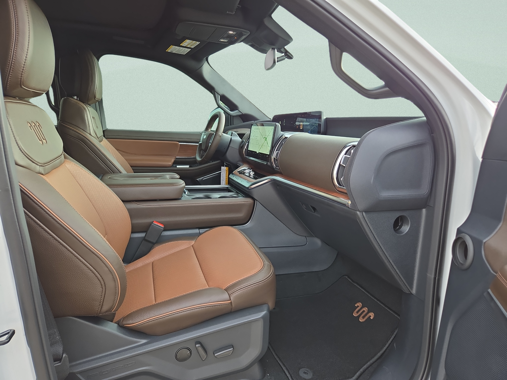 Used 2026 Oxford White Clearcoat Ford King Ranch image 9