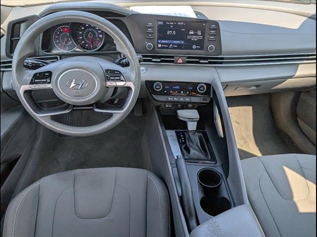 2023 Hyundai Elantra SEL - Photo 8