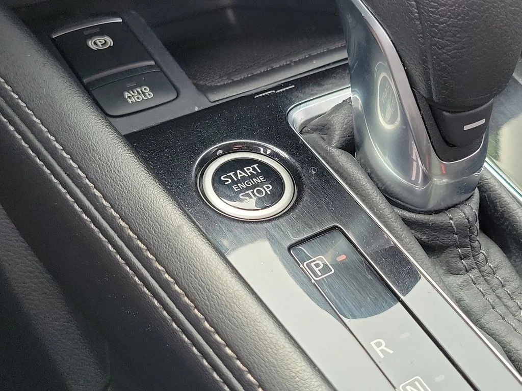 Used 2023 Gray Nissan SV image 30