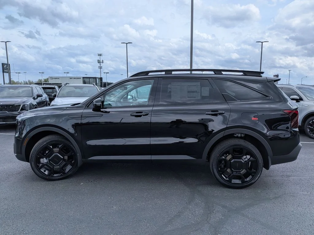 New 2026 Black Kia X-Line EX image 4