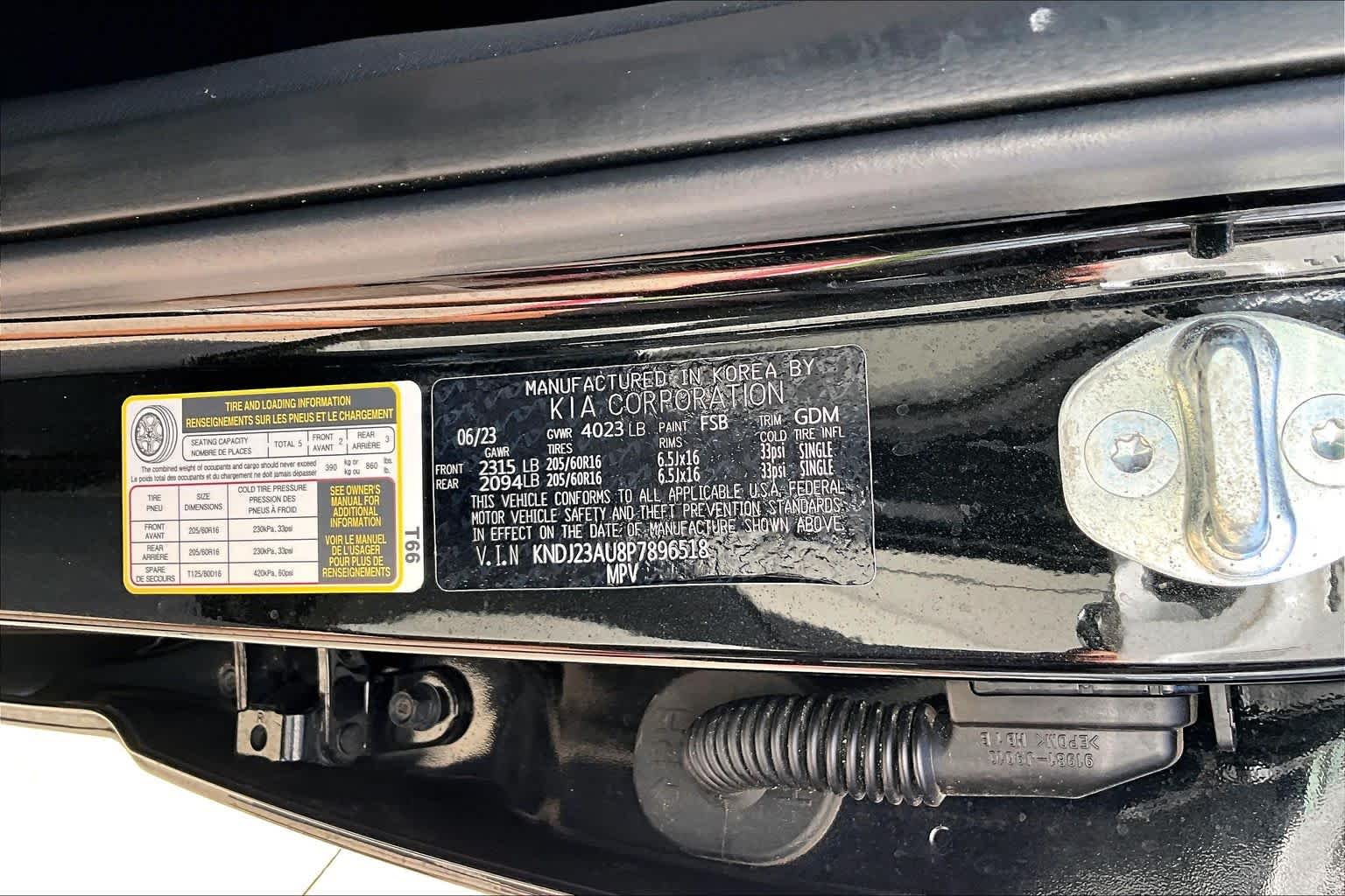 Used 2023 Fusion Black Kia LX image 33