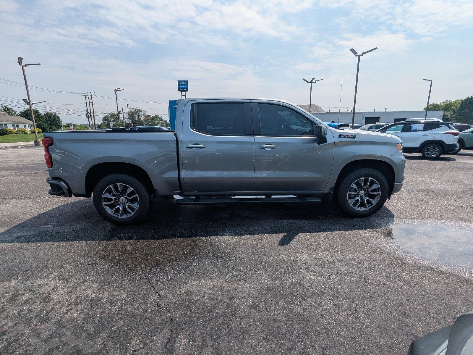 Used 2025 Sterling Gray Metallic Chevrolet RST image 9