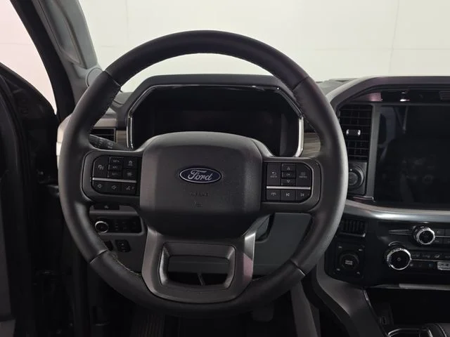 Certified Used 2025  Ford Lariat image 14