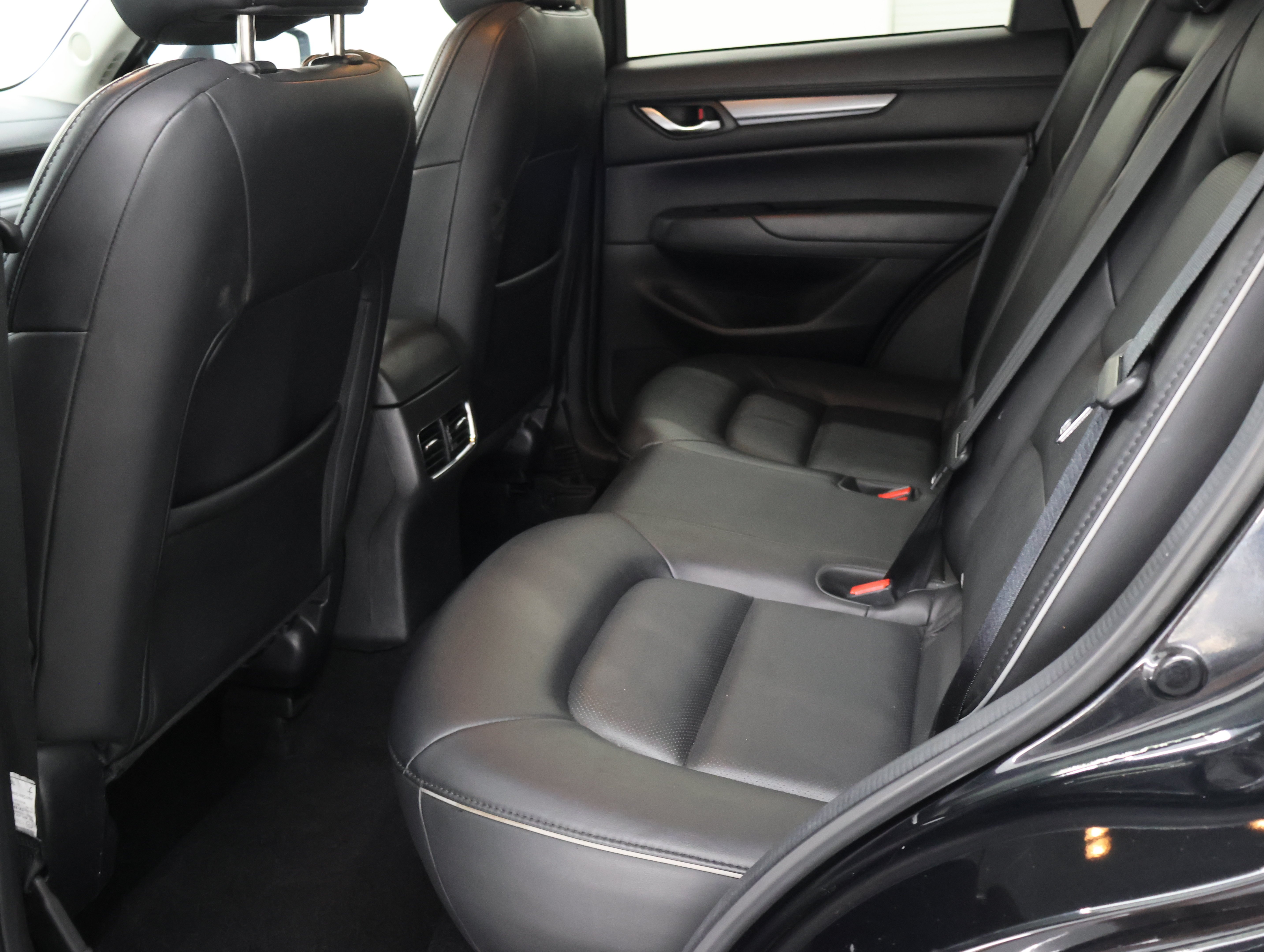 Used 2024 Jet Black Mica Mazda 2.5 S Select Package AWD: S SELECT-AWD-NAV-HEATED LEATHER-BACKUP CAM-BLIND SPOT-1 OWNER image 8