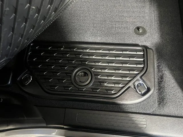Used 2025 Silver Ram Laramie image 26
